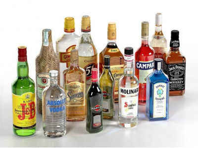 Collection of Alcoholic Drinks 3D model
