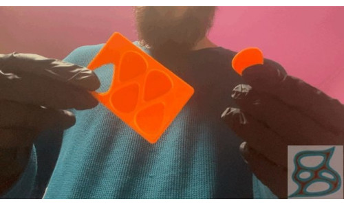Emergency Guitar Pick Wallet Card 3D print model